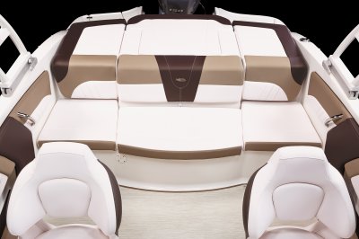 21 SSi OB - Cockpit Bench Seating 