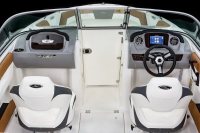 21 SSi Outboard Bow Close Off Door 