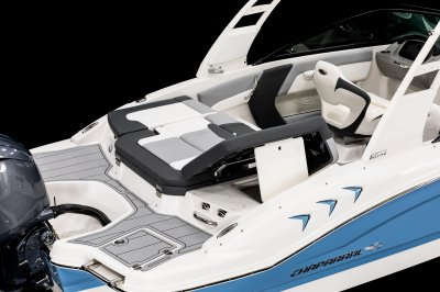 Chaparral 21 SSi OB sun lounge in upright position 