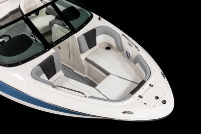 Chaparral 21 SSi OB deep bow seating and wraparound cushioning 