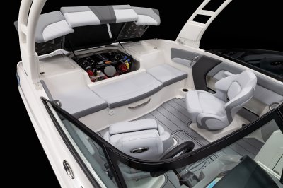 Chaparral 21 SSi transom utility access 