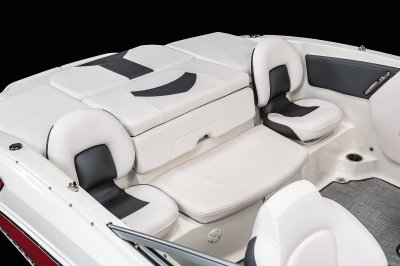 21 SSi Ski & Fish - Cokpit Seating 