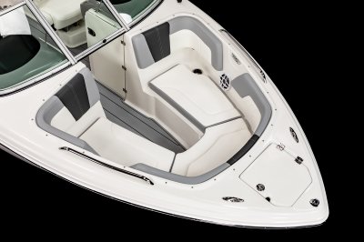 Chaparral 23 SSi OB deep bow seating and wraparound cushioning. 