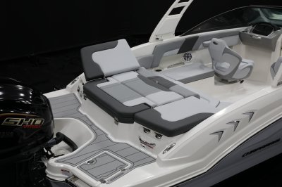 Chaparral 23 SSi OB sun pad converts into a starboard-facing lounge 