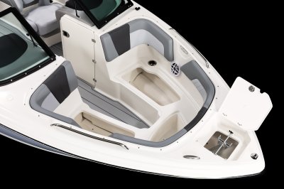 Chaparral 23 SSi all bow cushions removed to show deep storage 