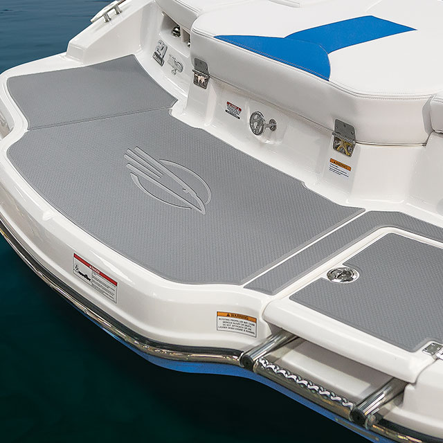 2017 Chaparral Boats 21 Builder