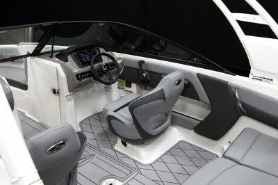 Chaparral GTS 1 helm console with wraparound windshield and Simrad display. 