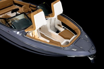 Chaparral GTS 6 three large storage compartments in the bow 