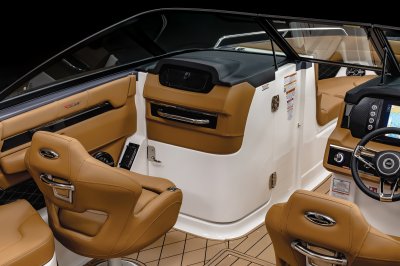 Chaparral GTS 6 port console head 