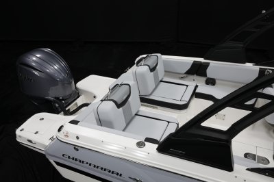 2027 250 OSX Transom Seating 