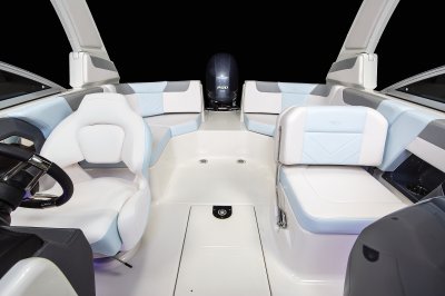 230 Suncoast - Cockpit 