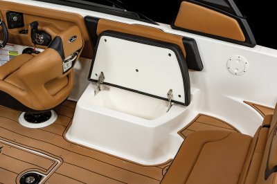 247 SSX - Starboard Seat 