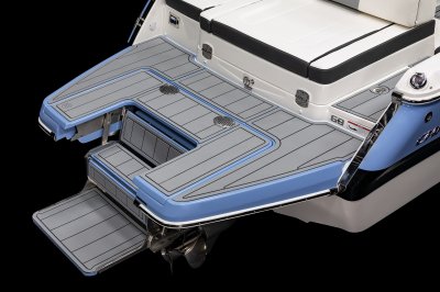 Chaparral 247 SSX the Infinity Power Step folds deep into the water for easy access. 