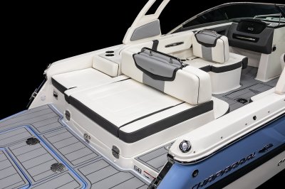 Chaparral 247 SSX back to back bench seats in cockpit and transom. 