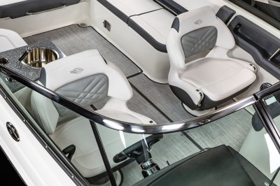 297 SSX - Helm Seats 