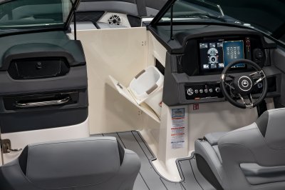 Chaparral SSX 30 helm storage compartment with trash bin 