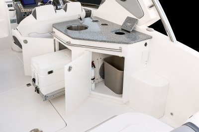 SSX-347-WetBar-02 