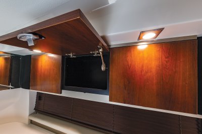 SSX-347-CabinStorage 