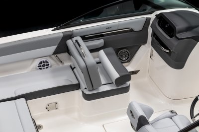 Chaparral SSX 4 port seat with a flip up bolster 