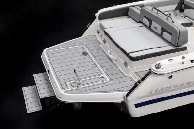 Chaparral SSX 4 swim platform with manual steps deployed 