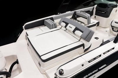 Chaparral SSX 4 aft sun lounge in lounging position 