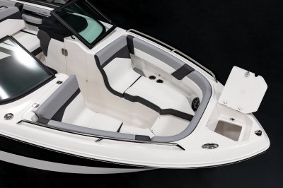 Chaparral SSX 4 OB anchor locker in the bow 