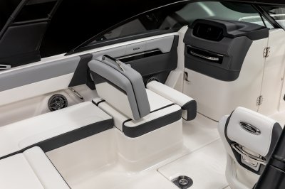 Chaparral SSX OB 4 port seat 