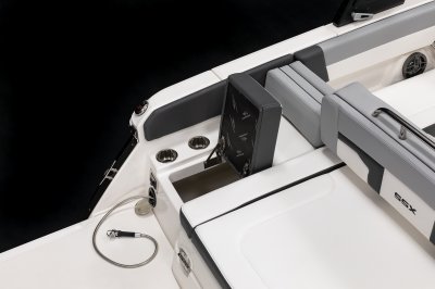 Chaparral SSX 4 OB transom utility access and freshwater sprayer 