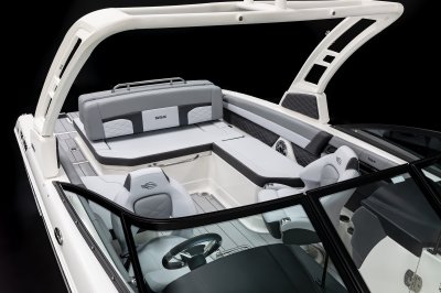 Chaparral SSX 6 cockpit seating features large benches and thick cushioning 