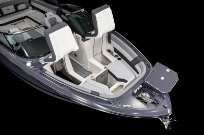 Chaparral SSX 8 has 4 storage compartments and an anchor locker on the foredeck. 