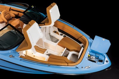 Chaparral SSX 8 has 4 storage compartments and an anchor locker on the foredeck 