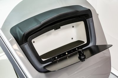 24 Surf - Glove Box 