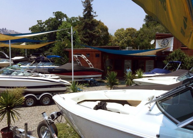 Comercial Cruzeiro S.A. is a Chaparral Boats boat dealership located in Lo Barnechea  Santiago, IN