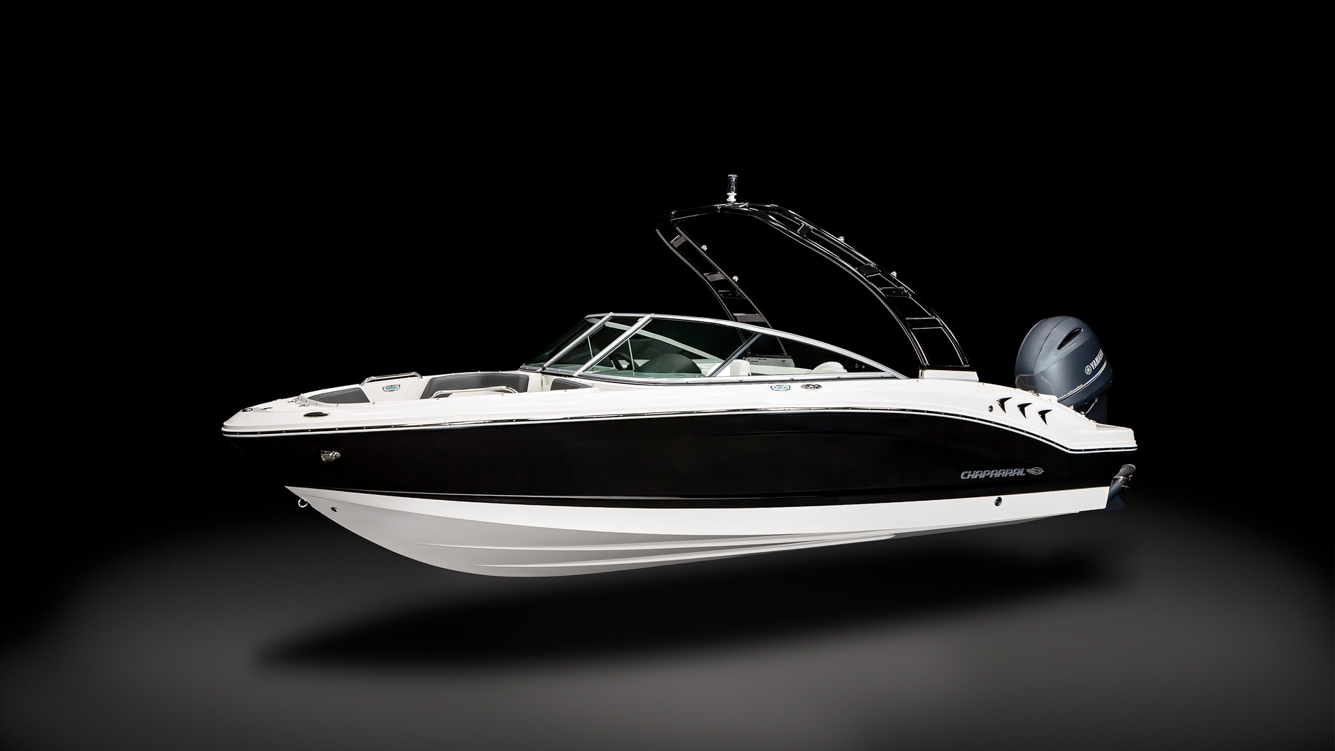 2024 21 SSi Sport Boat - Standards & Options