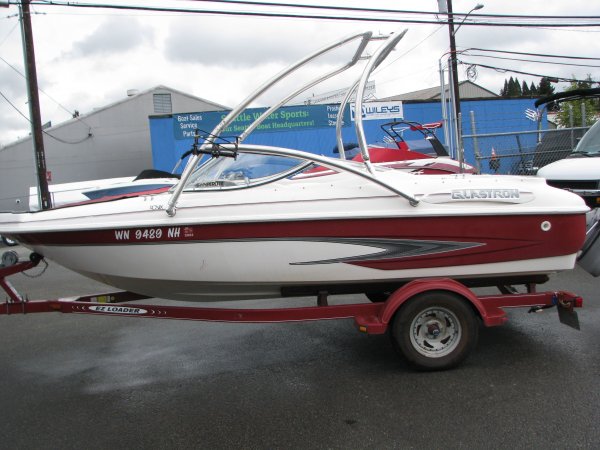 Used 1999 Glastron Power Boat for sale