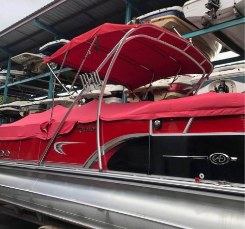 Used 2012 Avalon Pontoon Power Boat for sale
