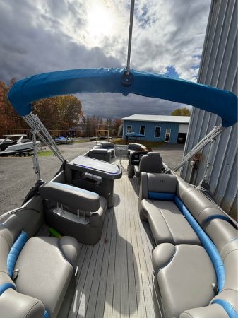 Pre-Owned 2021  powered Power Boat for sale