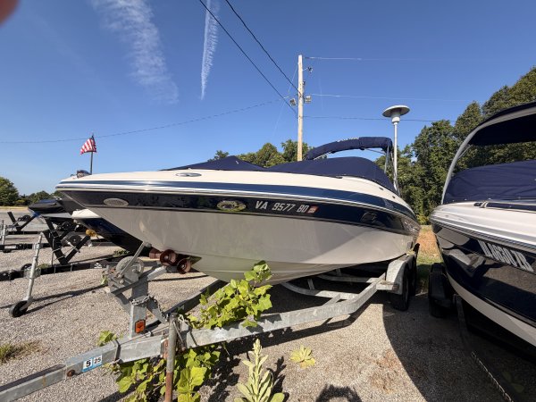 Pre-Owned 2004  powered Power Boat for sale