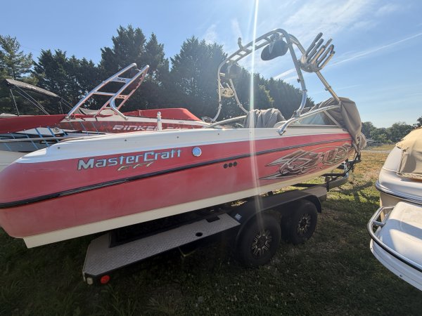Used 2004 Mastercraft Power Boat for sale