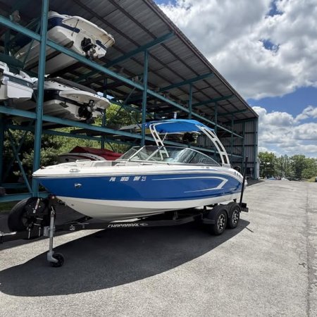 Pre-Owned 2019 Chaparral 21 H20 Sport Power Boat for sale