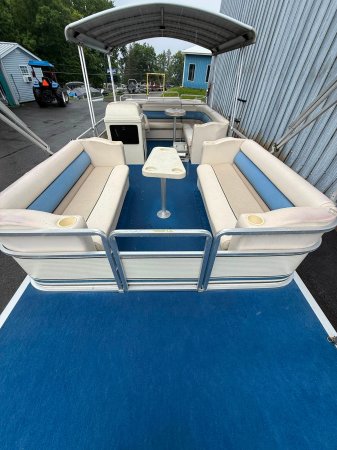 Pre-Owned 1996 Harris Flotebote Kayout 24 2006 Mercury 4 stroke 90 for sale